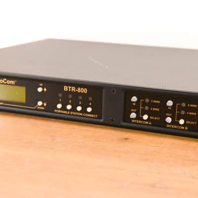 Telex RadioCom BTR-800 2-Channel UHF Base Station CG01LUC image 3