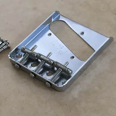 Vintage 50s Reissue Fender Pat. Pend. USA Lightly Aged Tele Ashtray Bridge Relic 3 Threaded Saddles image 6