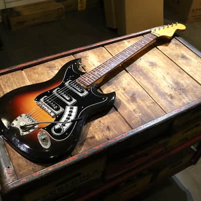 Hagstrom III 1965-66 - Sunburst image 1