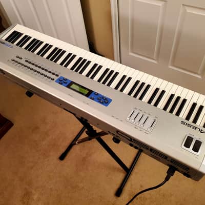 MUST SEE!!! ALESIS QS8.2 STAGE PIANO FULLY SERVICED AND IN AMAZING CONDITION! image 15