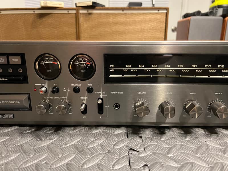 Panasonic RE-8140 Am/Fm 8 Track Multiplex Stereo Receiver