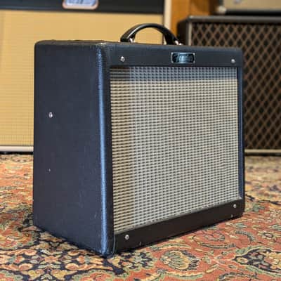 Fender Blues Junior III 15-Watt 1x12" Guitar Combo 2010 - 2017 - Black image 3