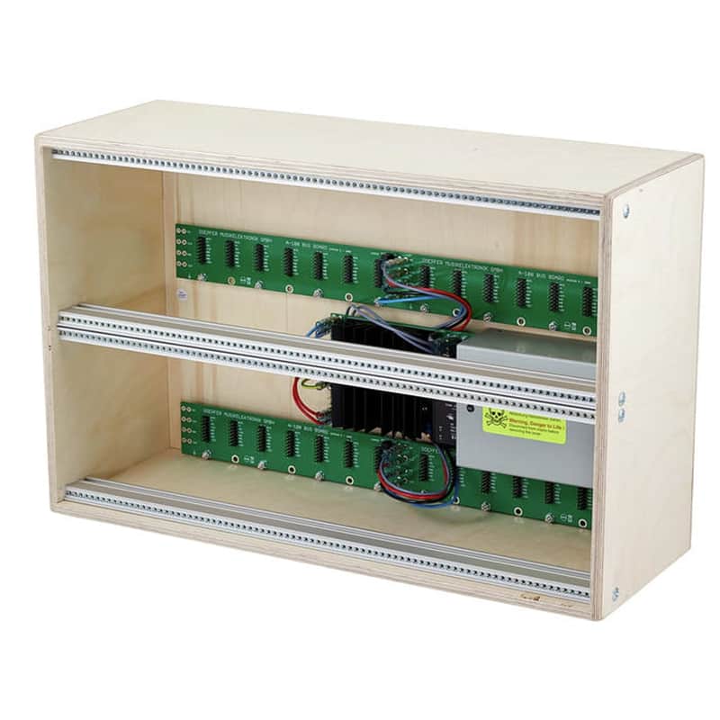 Doepfer Doepfer A-100 LC6 Eurorack Powered Case (6U - 84hp) Red