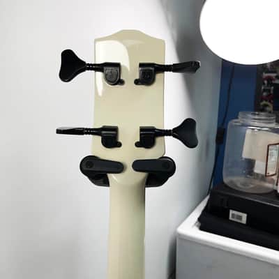 Carvin LB50 LB 50 Set Neck Stereo Electric Bass Guitar with Case Made in the 80's image 11