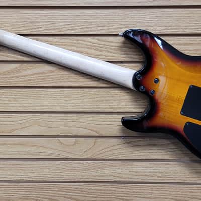 Laguna LE122  Tobacco Burst image 8