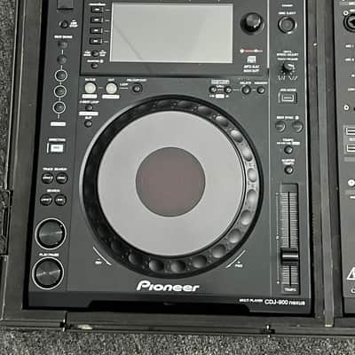 Pioneer Cdj-900nxs and DJM-900nxs mixer image 1