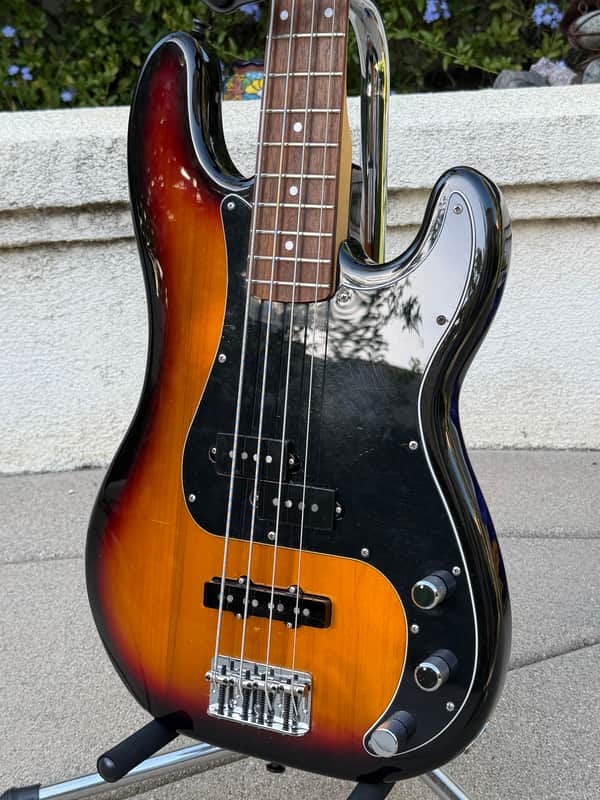 Squier Standard Precision Bass Special 1999 - 2010 | Reverb