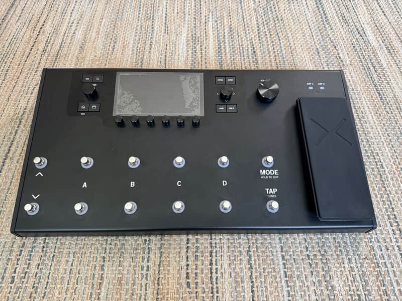Line 6 Helix LT 2025 with Backpack - Present - Black image 1