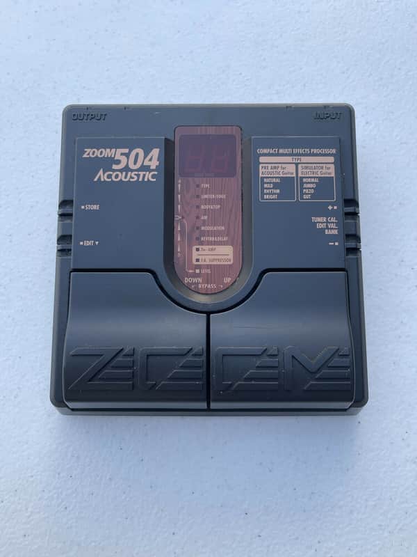 Zoom 504 Acoustic Compact Multi Effects Processor Vintage Guitar Effect Pedal image 1