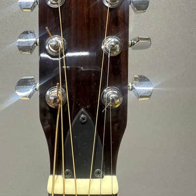 No name brand acoustic guitars image 3