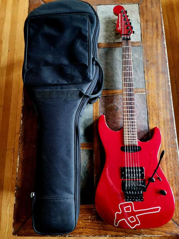 Squier Showmaster Jason Ellis 20th Anniversary strat reverse 2004 - red image 1