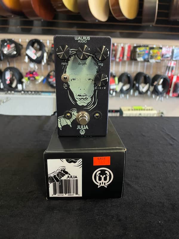Walrus Audio Julia Chorus / Vibrato W/BOX image 1