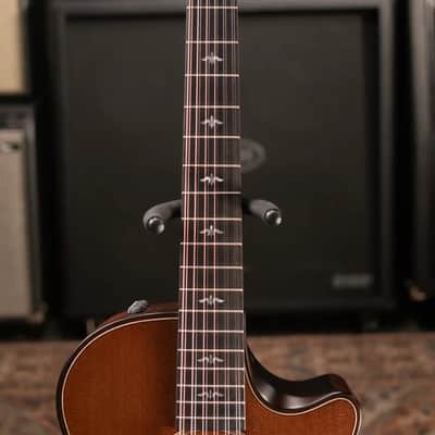 Taylor Builder's Edition 652ce 12-String Grand Concert Acoustic/Electric Guitar - Wild Honey Burst with Hardshell Case image 5
