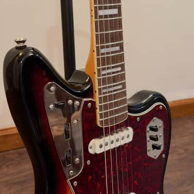 Squier Classic Vibe '70s Jaguar 2024 - 3-Tone Sunburst image 2