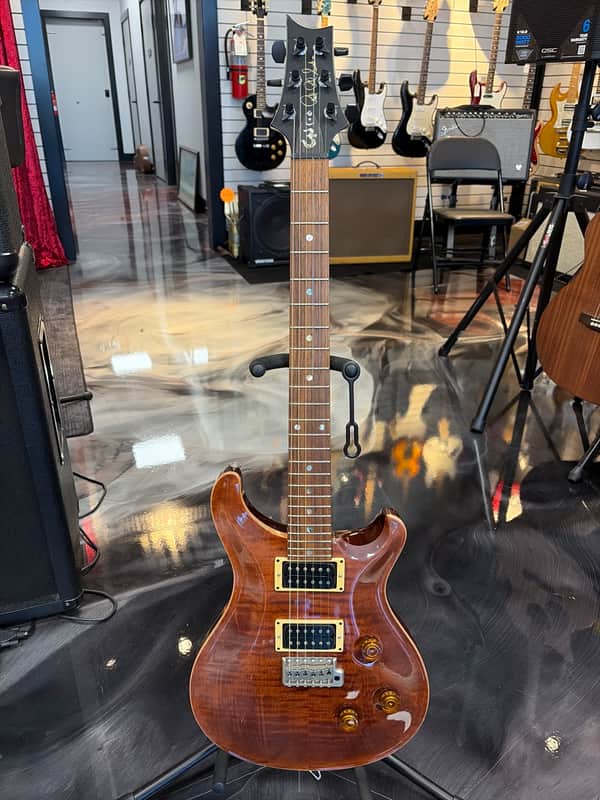 PRS CE 22 Maple Top Tremolo