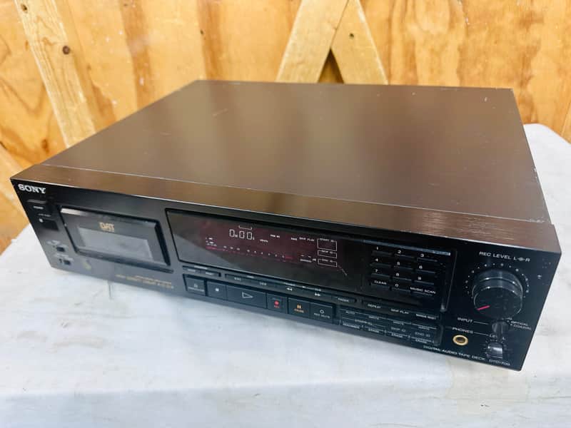 Sony DTC-700 Digital Audio Tape Deck DAT Recorder - Door Doesn't Open image 1