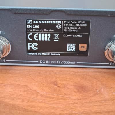 Sennheiser Sennheiser EM 100 G3 True Diversity Receiver – 516–558 MHz – Rack Mount Included imagen 6