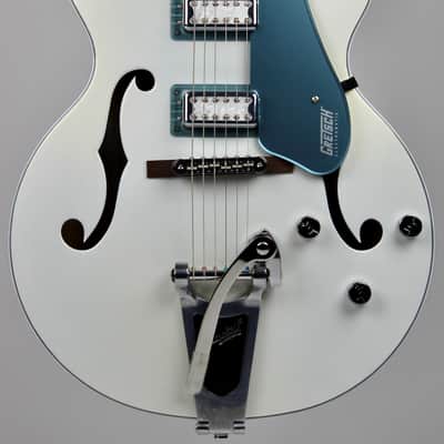 Gretsch G5420T-140 Electromatic 140th Double Platinum Edition Single-cut Hollowbody 2-tone Pearl Platinum/Stone Platinum 2023 (2506170574) image 2