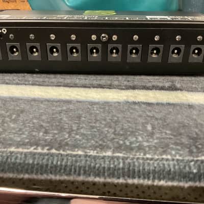 5 DC 9 Volt Outputs Pedal Board Power Supply image 3