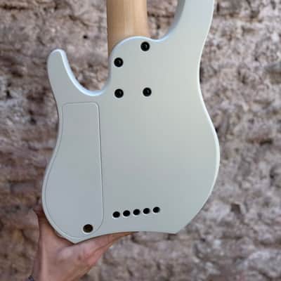 Swan Alpha Headless Infinity - Satin 33” Scale 18mm spacing Headless image 4