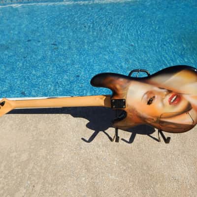 Kramer 710 Bass 1989 Kline Graphic Must See Motley Crue Pin Up Girl Spector Pickups Marylin Monroe image 8