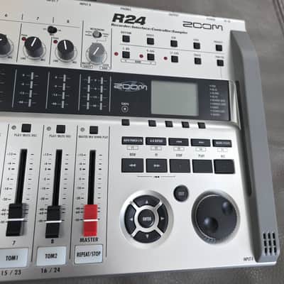 Zoom R24 USB Audio Interface / Digital Multitrack Recorder / Control Surface image 4