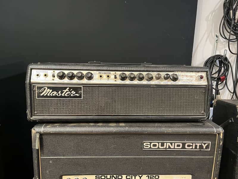 Royal Master. Japan fender bandmaster 1970s - Silverface Bild 1