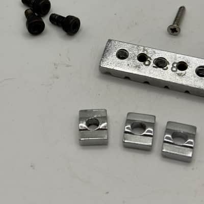 Yamaha SE312M Electric Guitar Locking Nut 1990’s - Chrome image 4