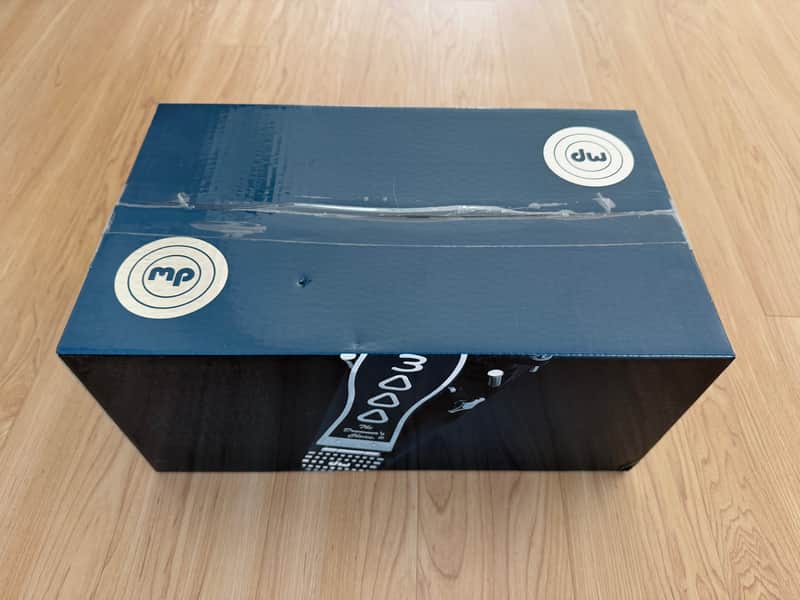 DW 3000 Series single bass drum pedal - new unopened box image 1