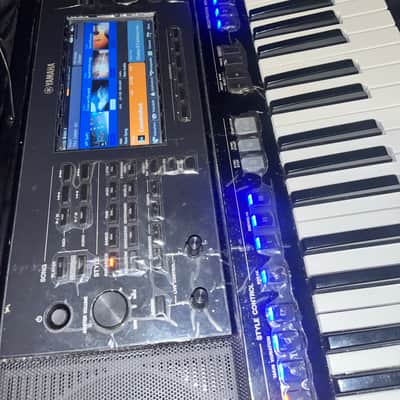 Yamaha PSR-SX700 61-Key Arranger Workstation 2019 - Present - Black image 4