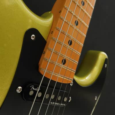 Fender American Ultra II Stratocaster Pre-Owned image 6