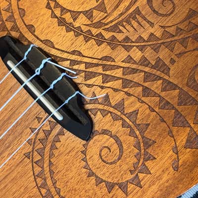 Luna TC-MAH Tattoo Mahogany Concert Ukulele 2010s - Natural image 5
