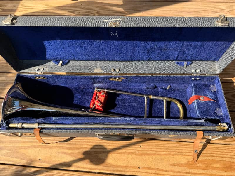 King Tempo 1305 with Original Case