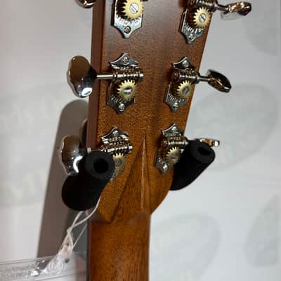Martin Standard Series HD-28E with Fishman Electronics - Natural image 5