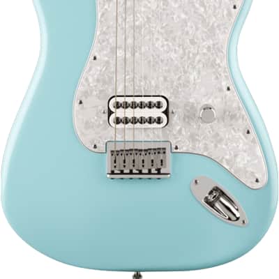 Fender Limited Edition Tom Delonge Stratocaster Rosewood Fingerboard Daphne Blue image 2