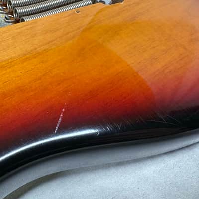 Fender USA SRV Stevie Ray Vaughan Signature Stratocaster Guitar with DiMarzio Hot Rails pickups + Case 1994 - 3-Color Sunburst / Pau Ferro fingerboard image 21