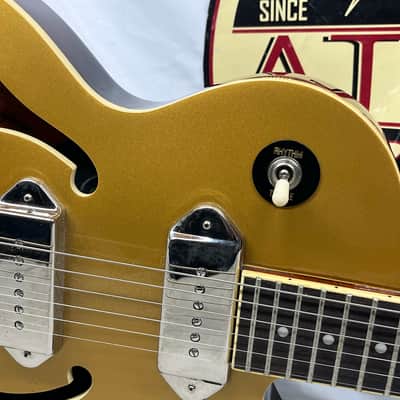 Epiphone Wildkat Studio Semi-Hollow Body Electric Guitar with Case - Metallic Goldtop image 3