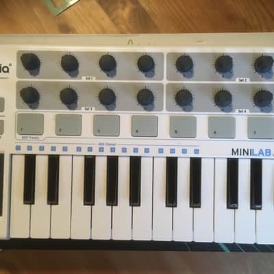 Arturia Minilab (Mk 1) NO SOFTWARE image 8