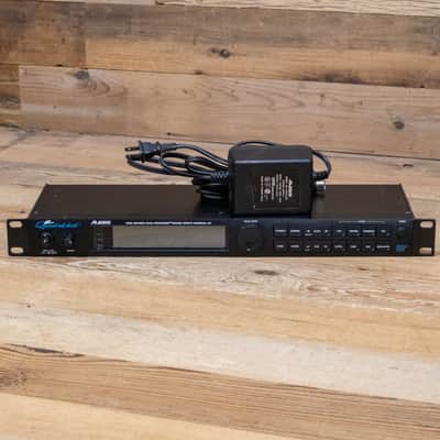 Alesis Quadraverb 2 Digital Reverb Effects Processor Quadra-verb Two U284305-01 image 2