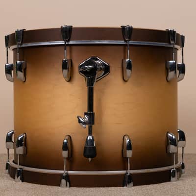 Pearl Masters Maple Complete 16x22 Satin Natural Burst Bass Drum image 4
