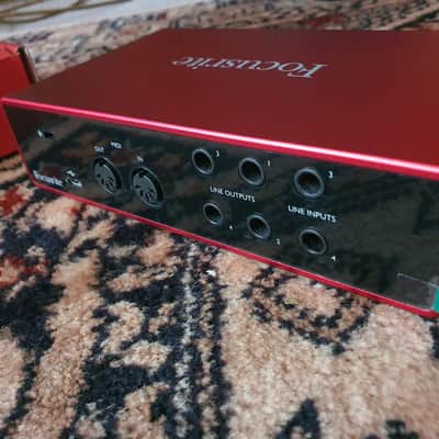 Focusrite Scarlett 4i4 3rd Gen USB Audio Interface 2019 - Present - Red / Black image 3