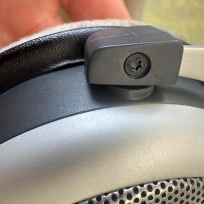Beyerdynamic DT-880 Pro. Semi-Open Studio Headphones. image 11
