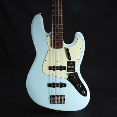 Fender Vintera III Early '60s Jazz Bass, Rosewood Fingerboard - Sonic Blue 165 image 9