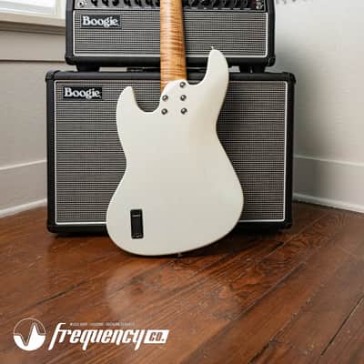Gregg Guitars PJ5 Bass in Olympic White with an Chambered Ash Body and Roasted Flamed Maple Neck image 23