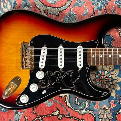 Fender Stevie Ray Vaughan Signature Stratocaster 2003 Sunburst image 3
