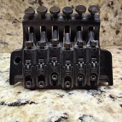 Ibanez Edge Tremolo Bridge - Black image 1