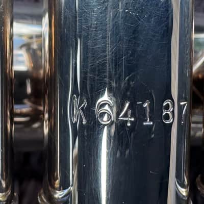 Gently Used Getzen Eterna Flugelhorn and Trumpet Combo with mouthpieces and case image 13