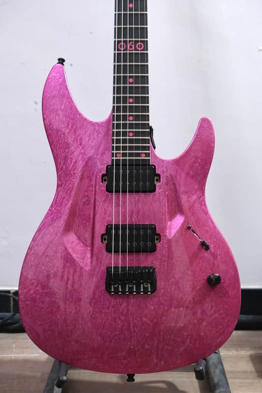 Aristides 060 Pinkmeleon Marble - Exceptional Electric Guitar at a Fair Price