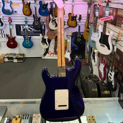 Fender Stratocaster MIM Rosewood Fretboard, Blue - Pre Owned image 13