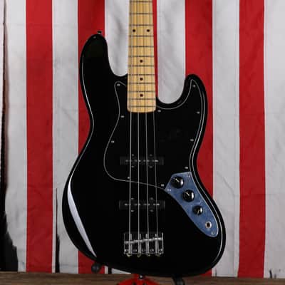 Fender Standard Jazz Bass - Black image 1
